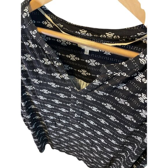 Dept 222 Black Patterned Roll Tab Sleeve Tunic Pullover Top Sz 2X - Picture 5 of 7